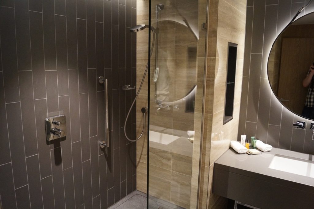 Hilton London Bankside Bathroom