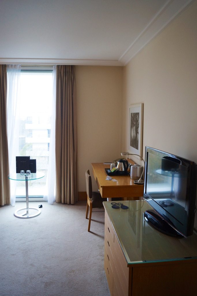 Hilton London Gatwick Airport Hotel Bedroom