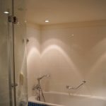 Hilton London Gatwick Airport Hotel Bathroom