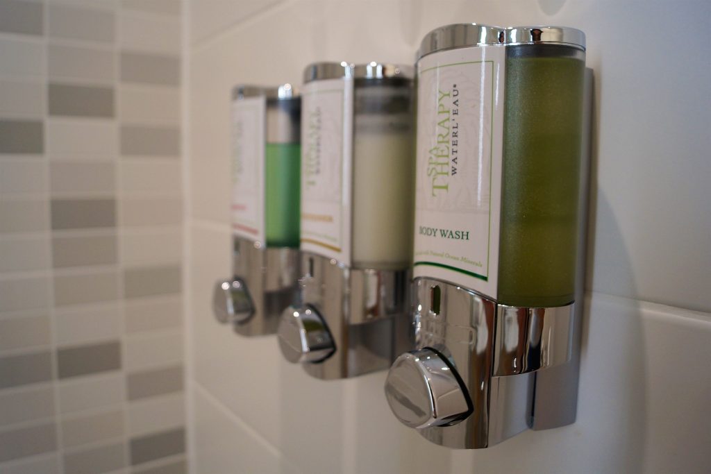 Hampton Glasgow Toiletries