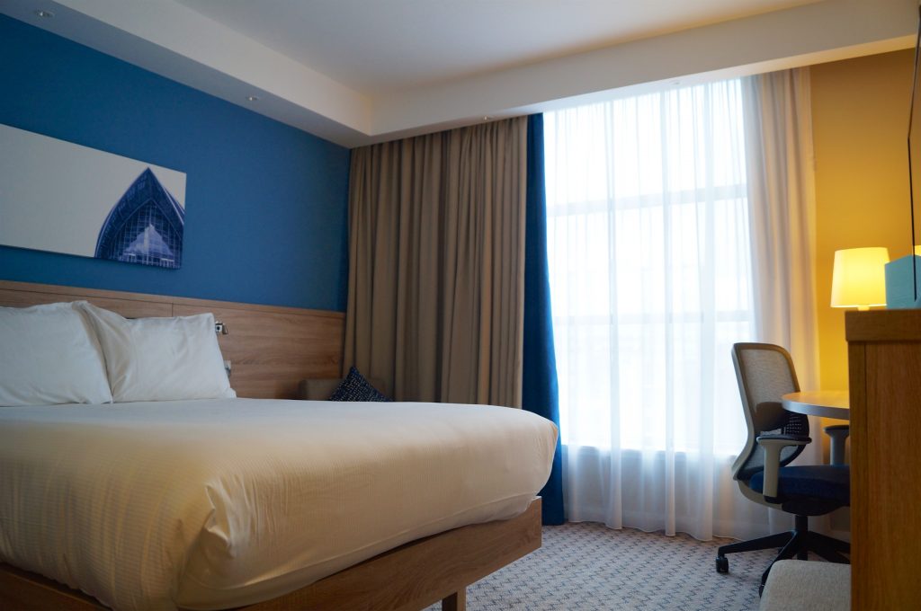 Hampton Glasgow Bedroom
