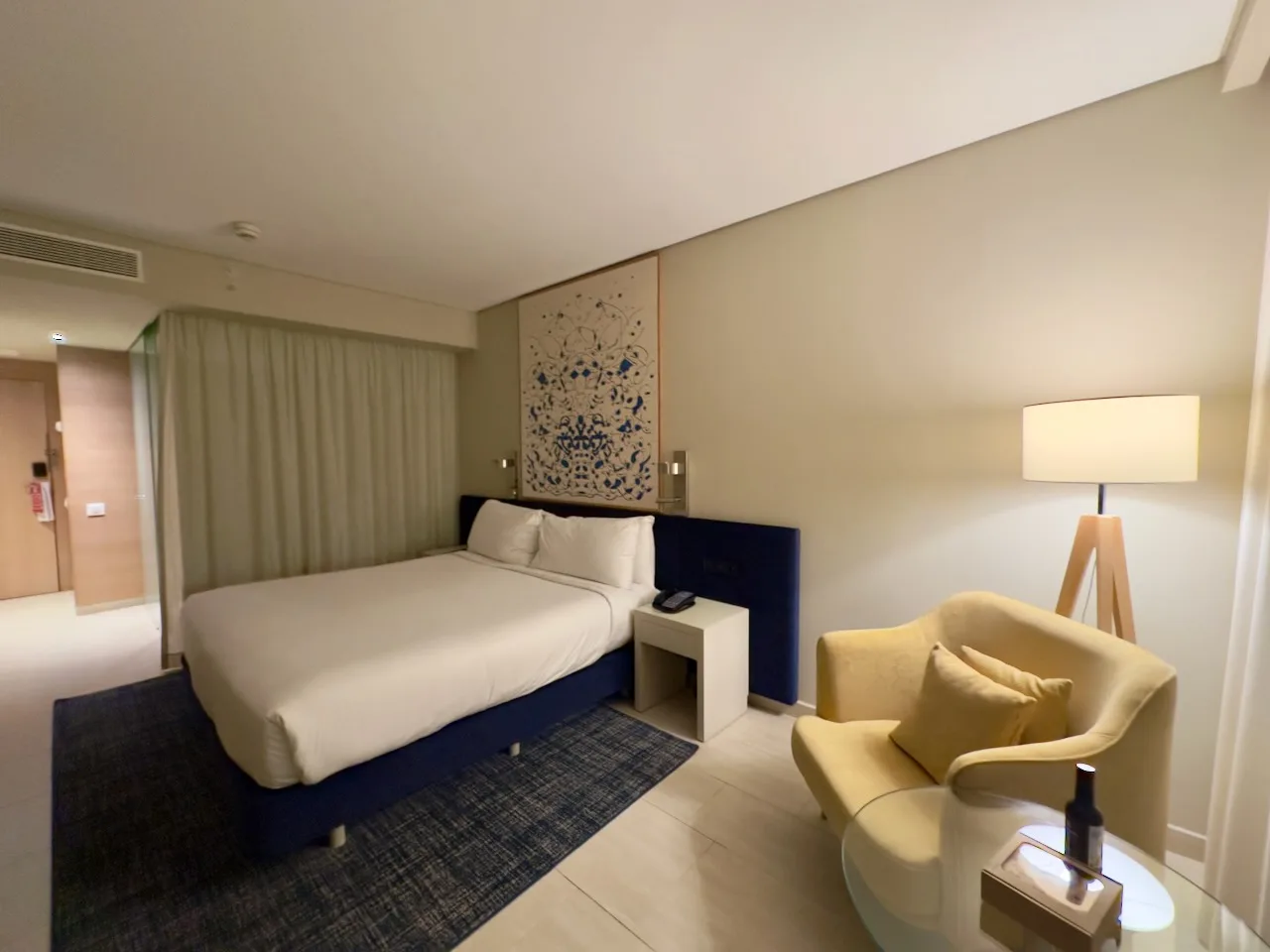 Hilton Vilamoura King Deluxe Room with Pool View Bed
